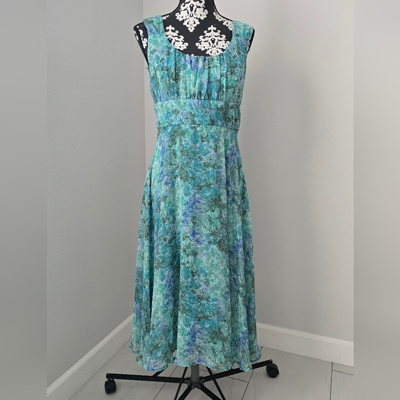 connected apparel Dresses & Skirts - Connected green Dress Size 12